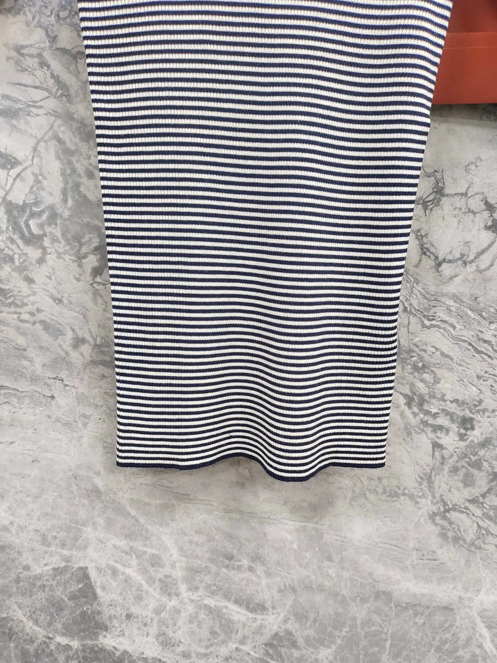 Футболки Женские Prada 11301950