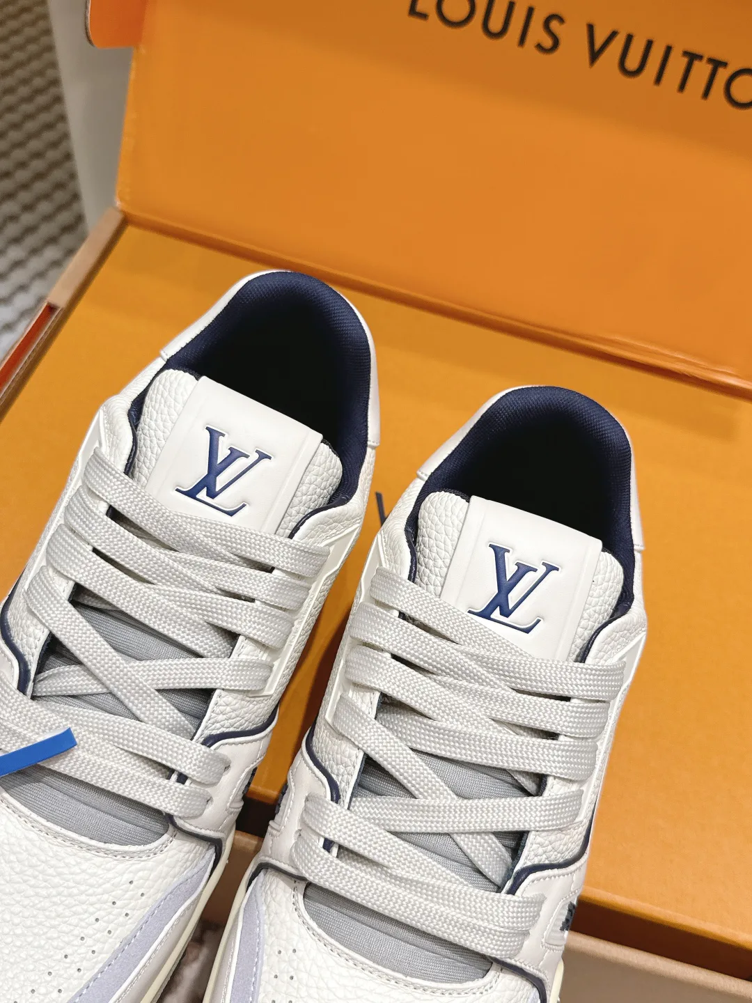 Кроссовки Женские Louis Vuitton 200726