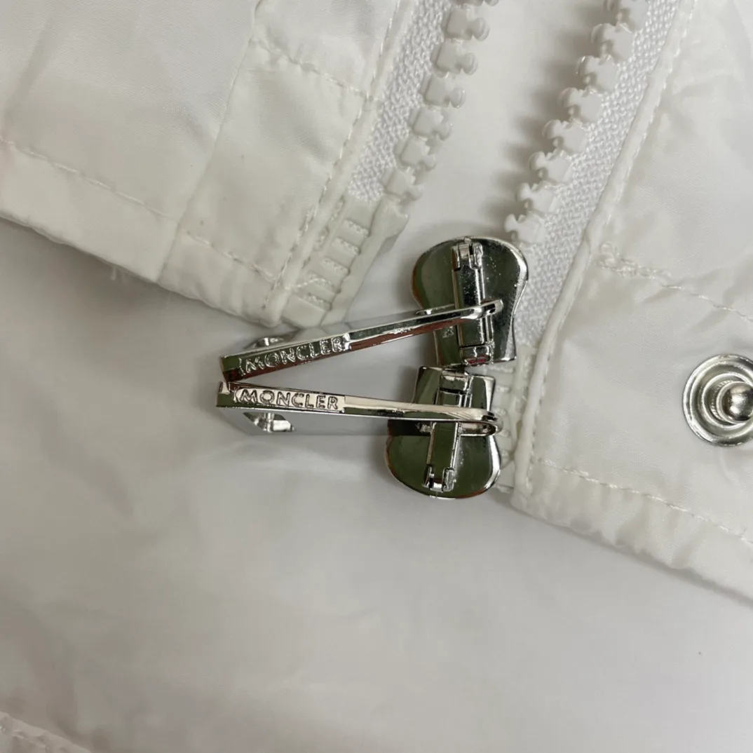 Куртки И Пуховики Женские Moncler 11244738