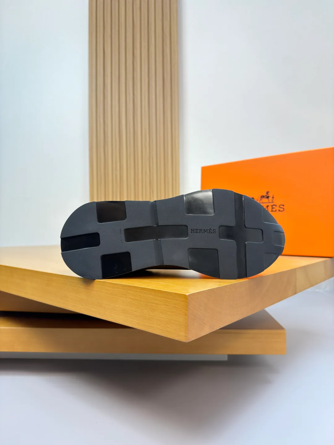 Кроссовки Мужские Hermes 2389653