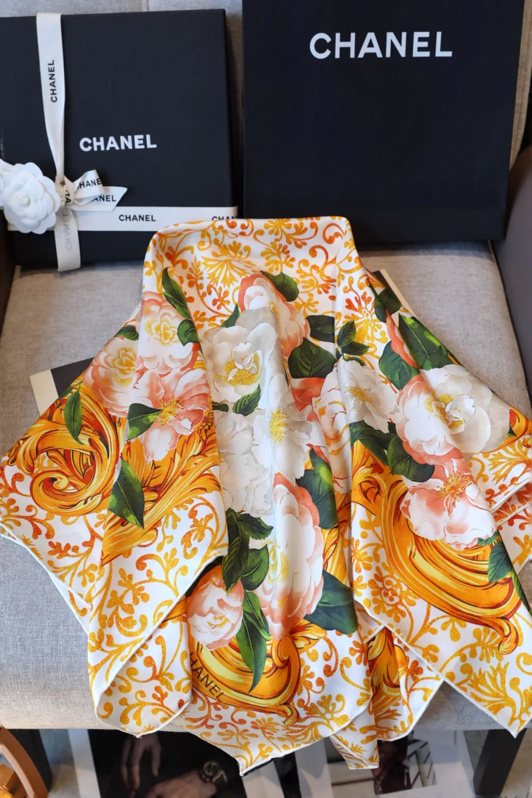 Платки Chanel 13855780