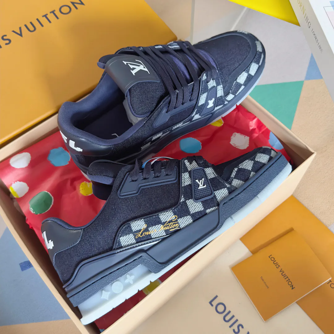 Кроссовки Женские Louis Vuitton 1546677