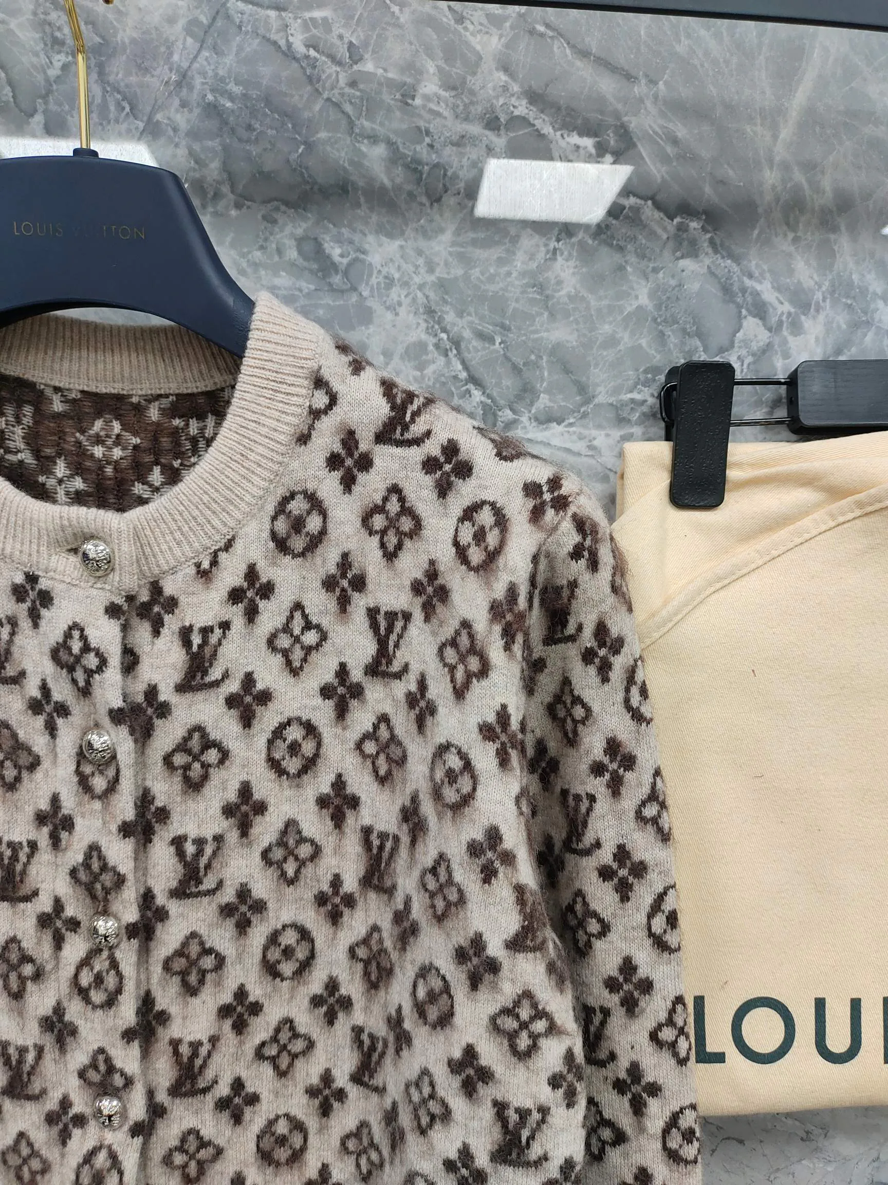 Джемперы И Свитеры Женские Louis Vuitton 18897518