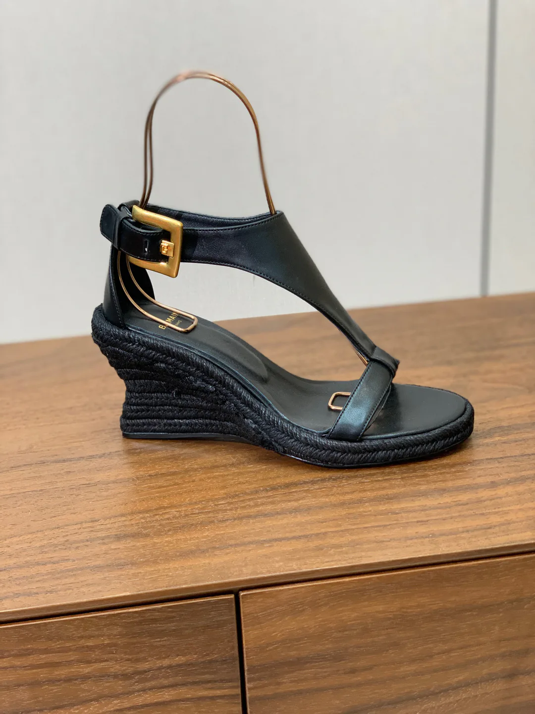 Босоножки Женские Balmain 11886647