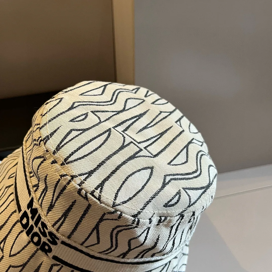 Головные Уборы Christian Dior 91031