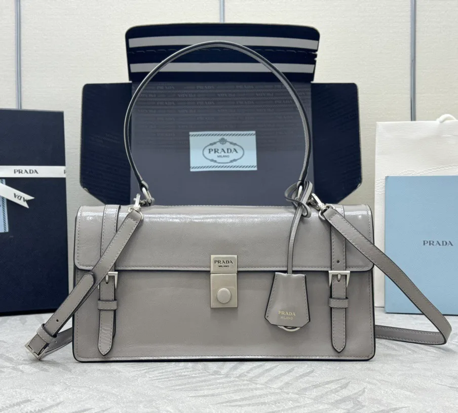 Классические Сумки Женские Prada 11462450