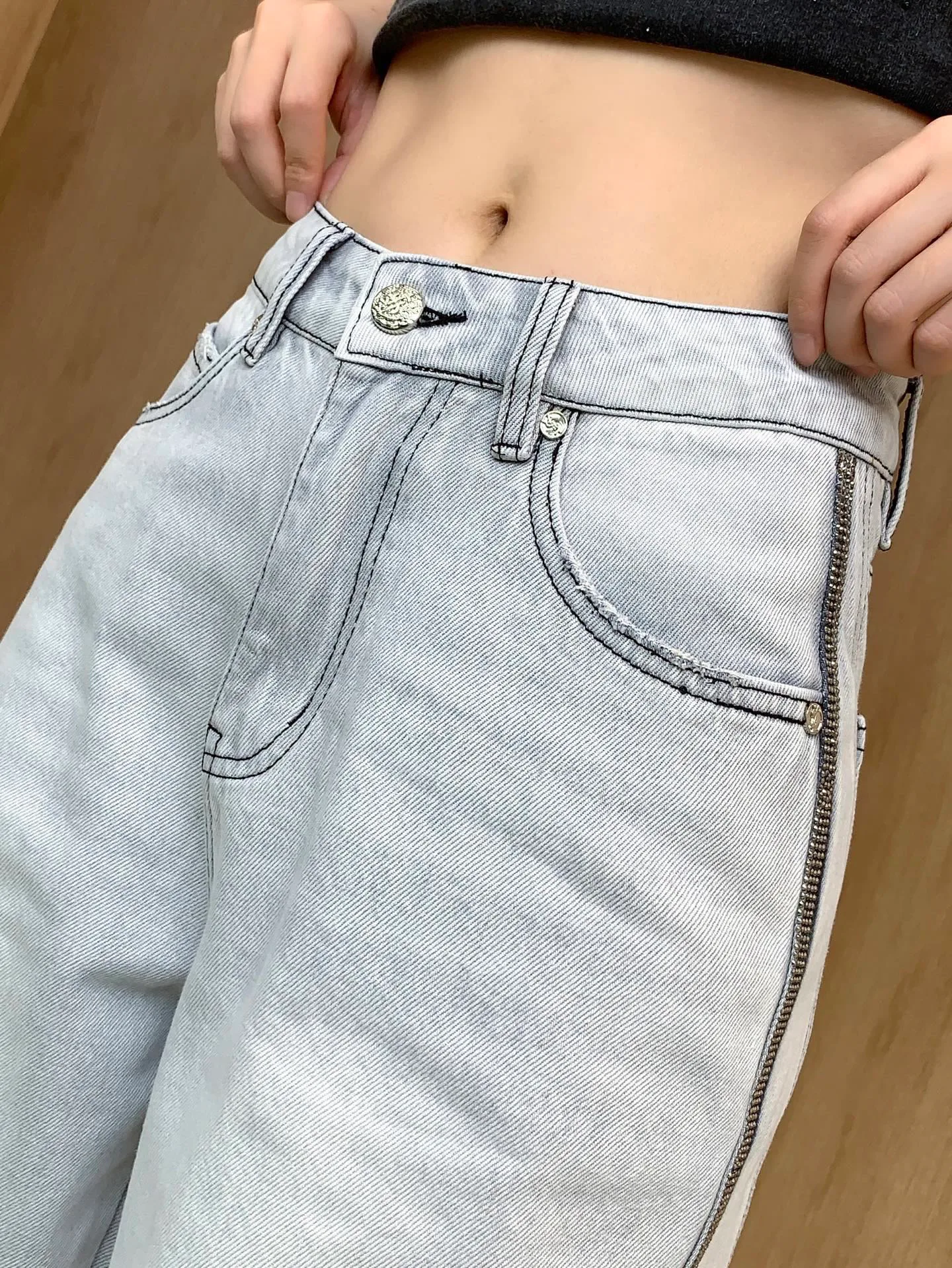 Джинсы Женские Saint Laurent 10227005