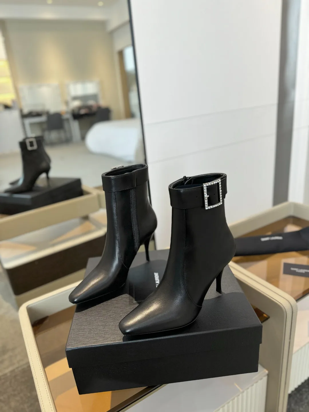 Ботильоны Женские Saint Laurent 18247890