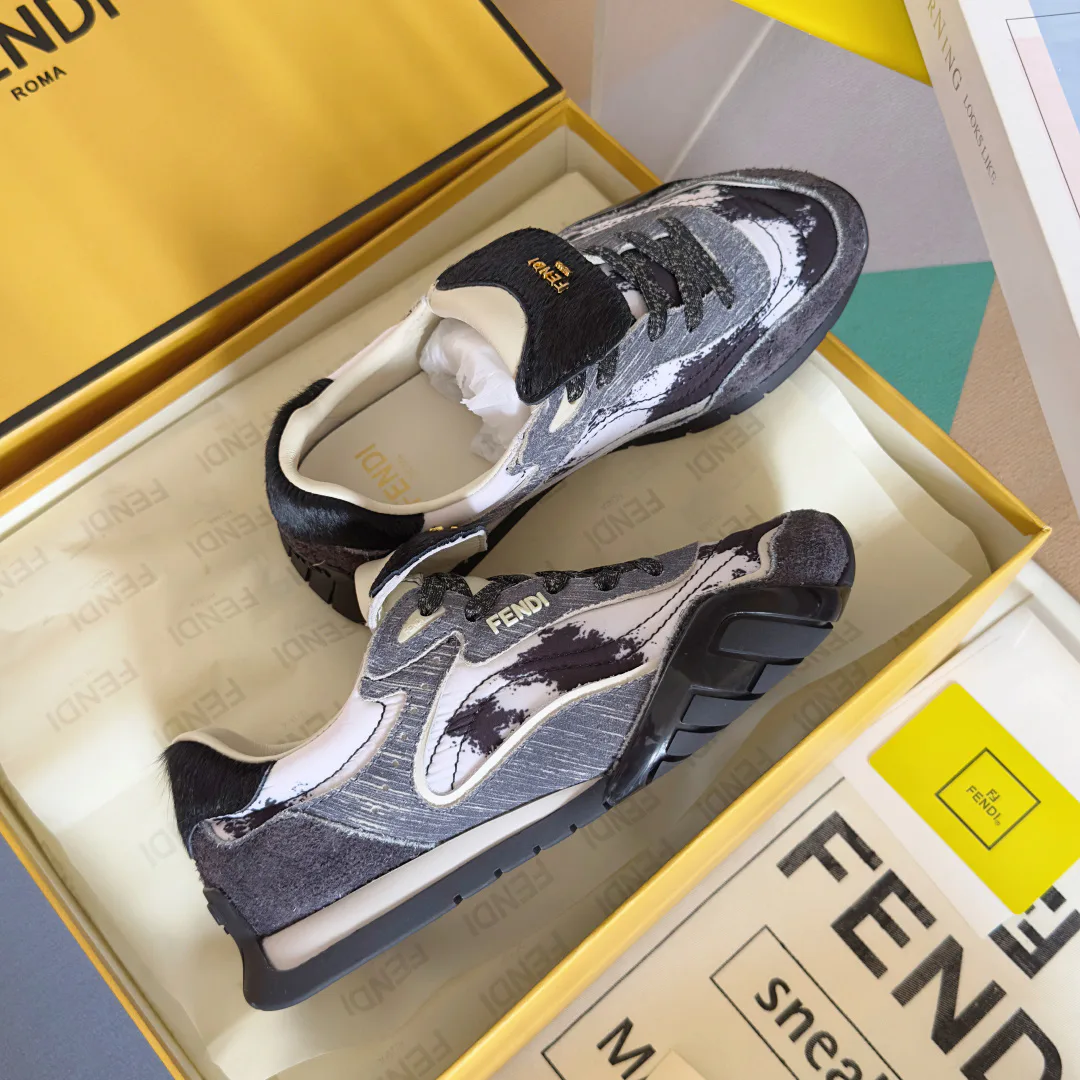 Кроссовки Женские Fendi 217577