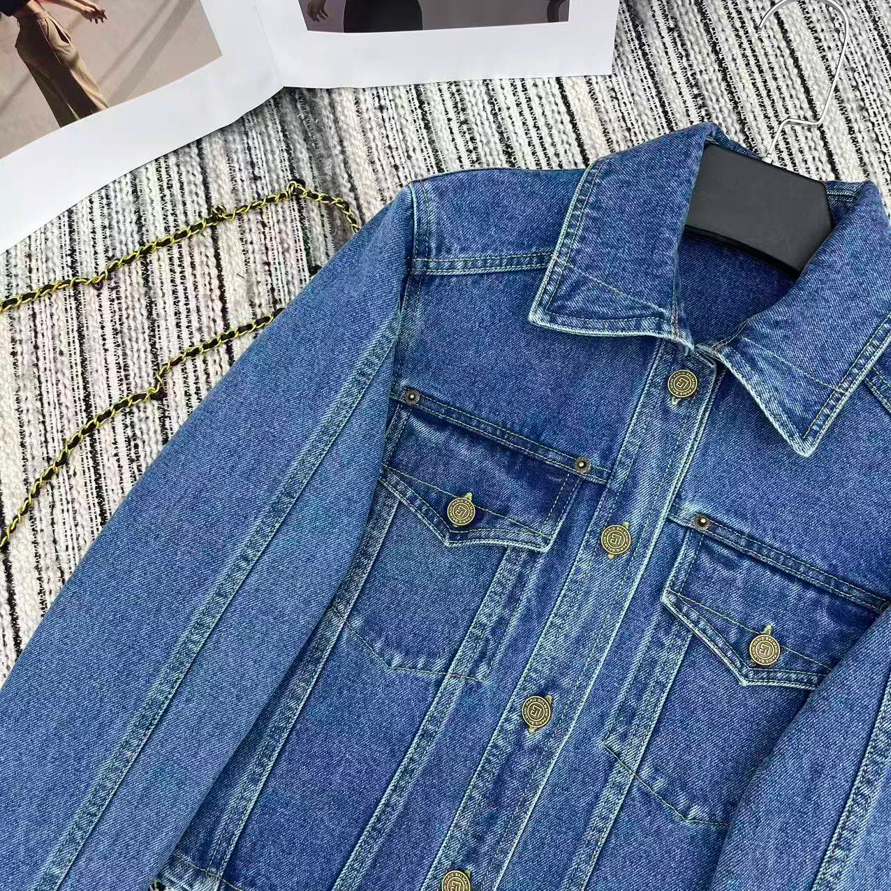 Куртки И Пуховики Женские Balenciaga 3386380