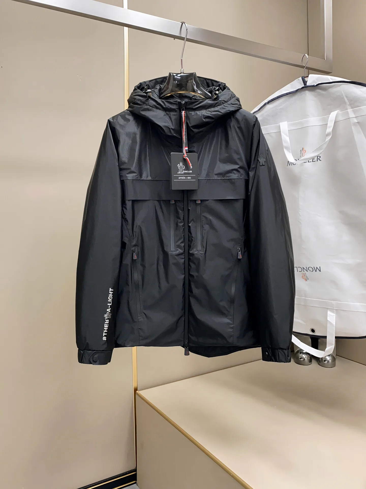 Куртки И Пуховики Мужские Moncler 786867