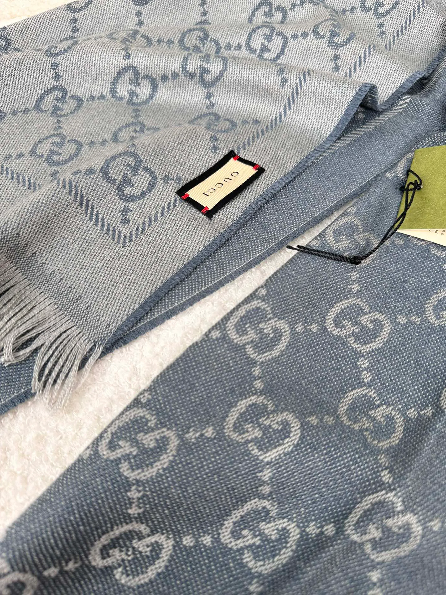 Шарфы Gucci 752750