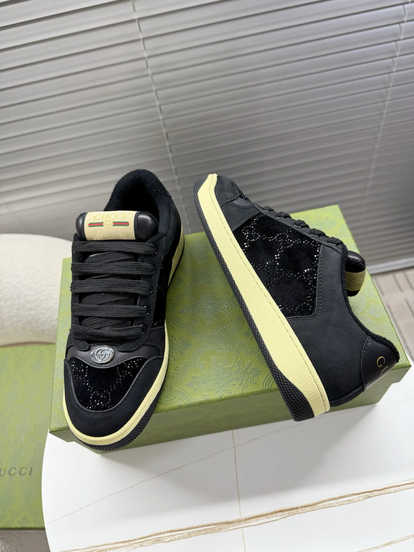 Кроссовки Женские Gucci 17451078