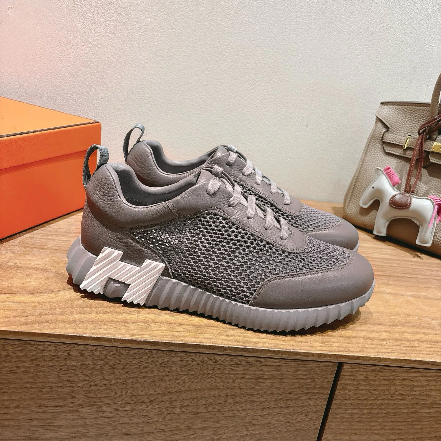 Кроссовки Женские Hermes 1872483