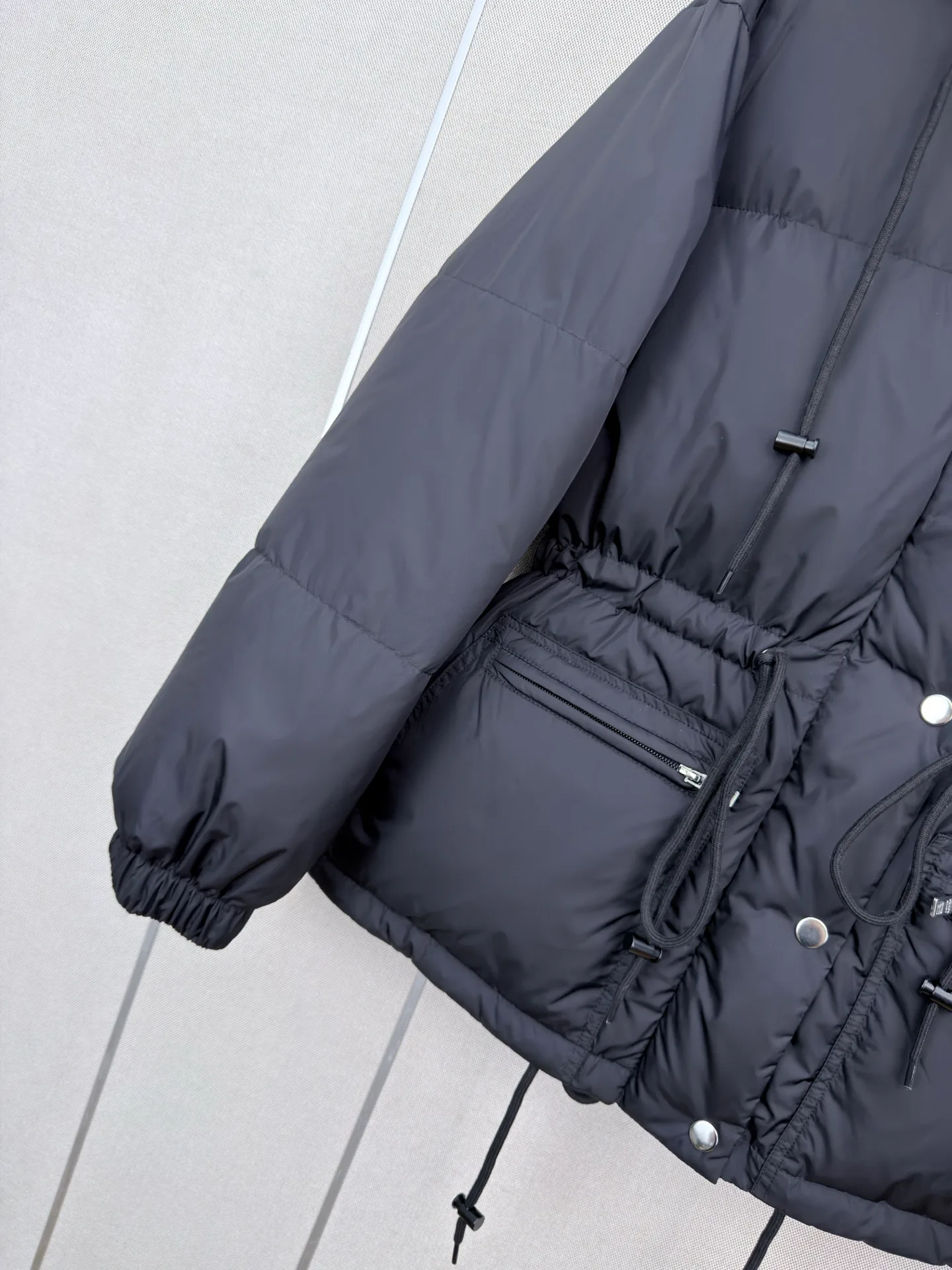 Куртки И Пуховики Женские Prada 18348171