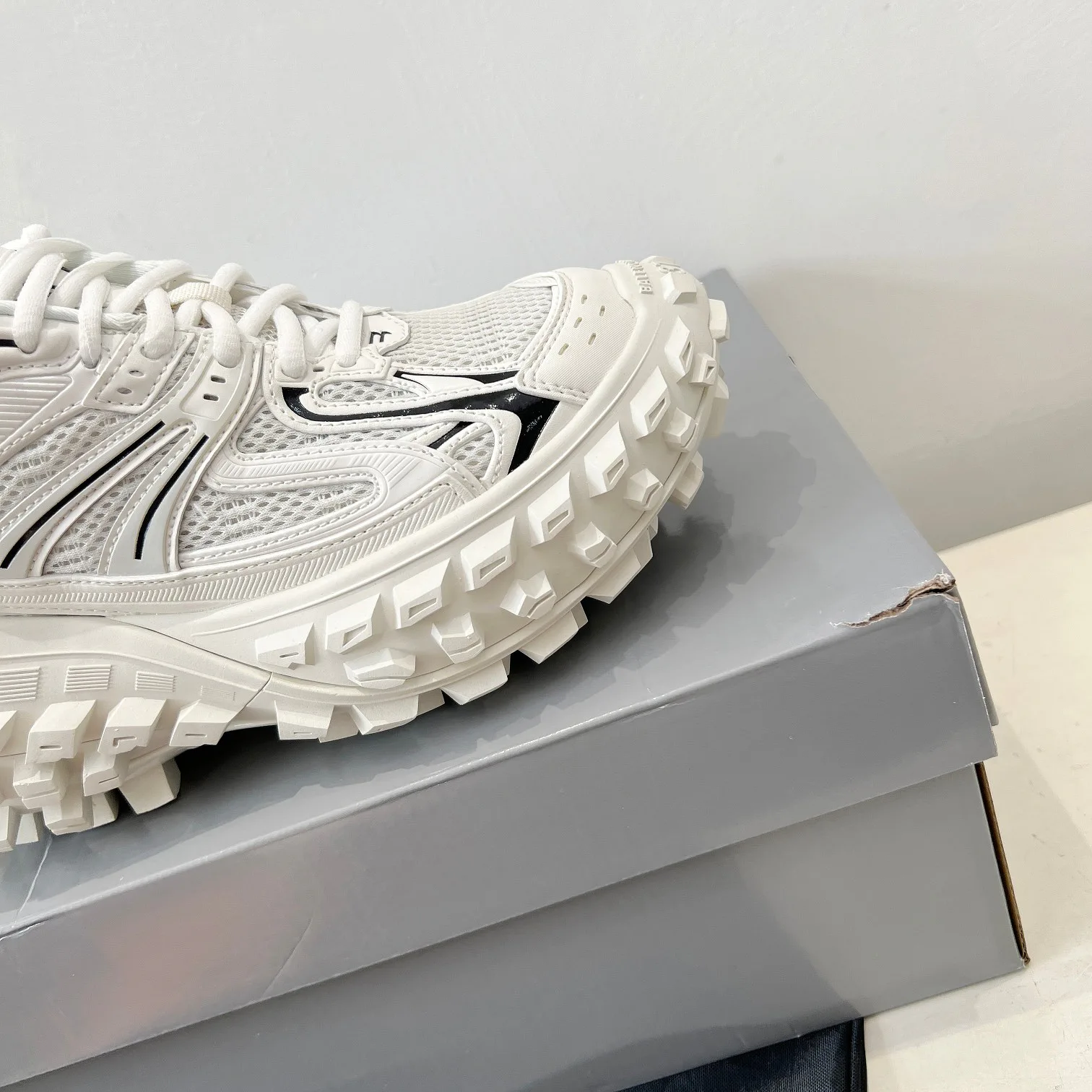 Кроссовки Женские Balenciaga 32179