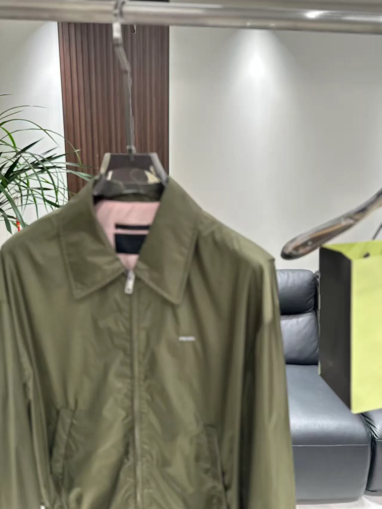Куртки И Пуховики Мужские Prada 17944126