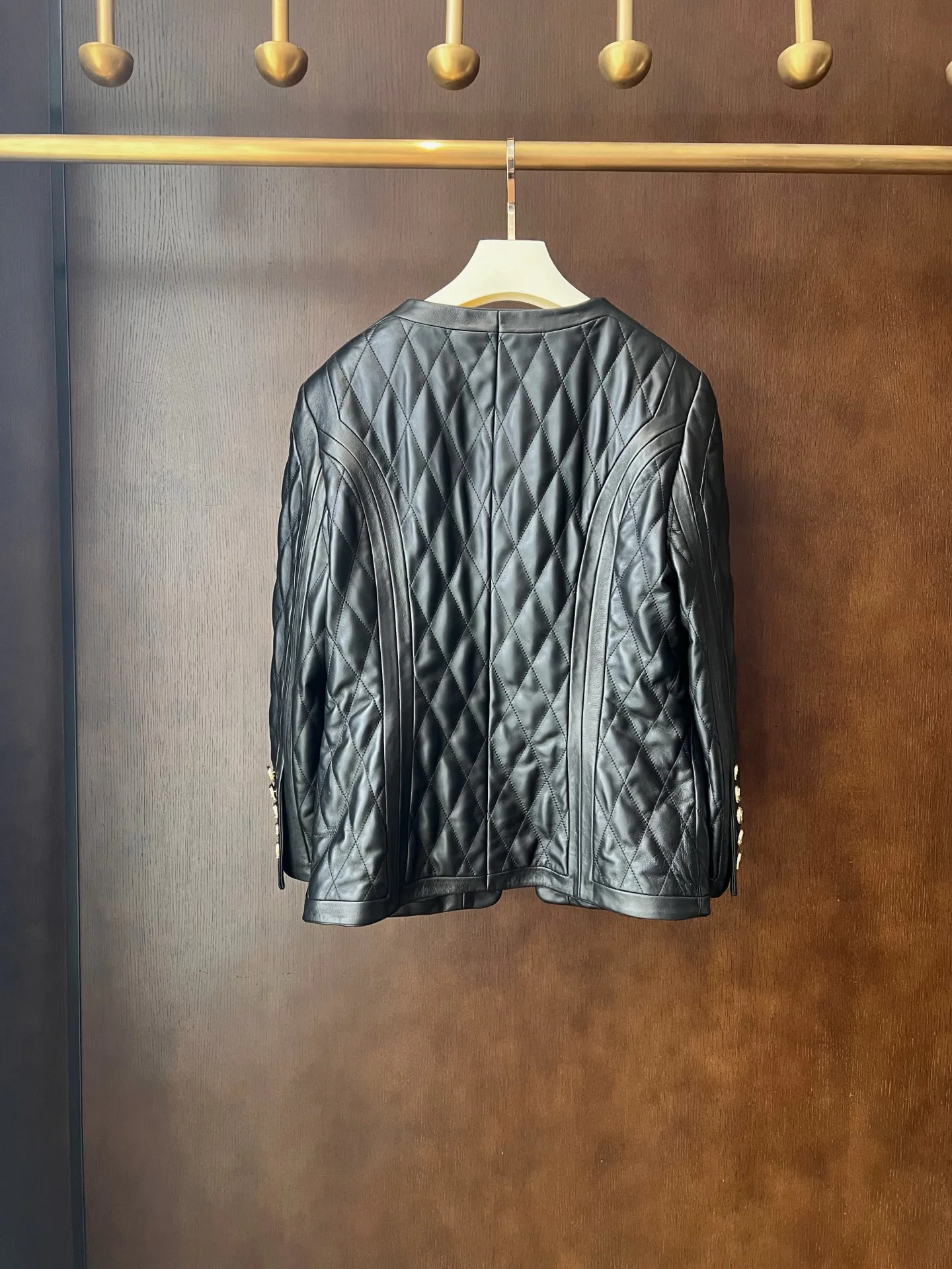 Кожаные Куртки И Дублёнки Женские Celine 9101667