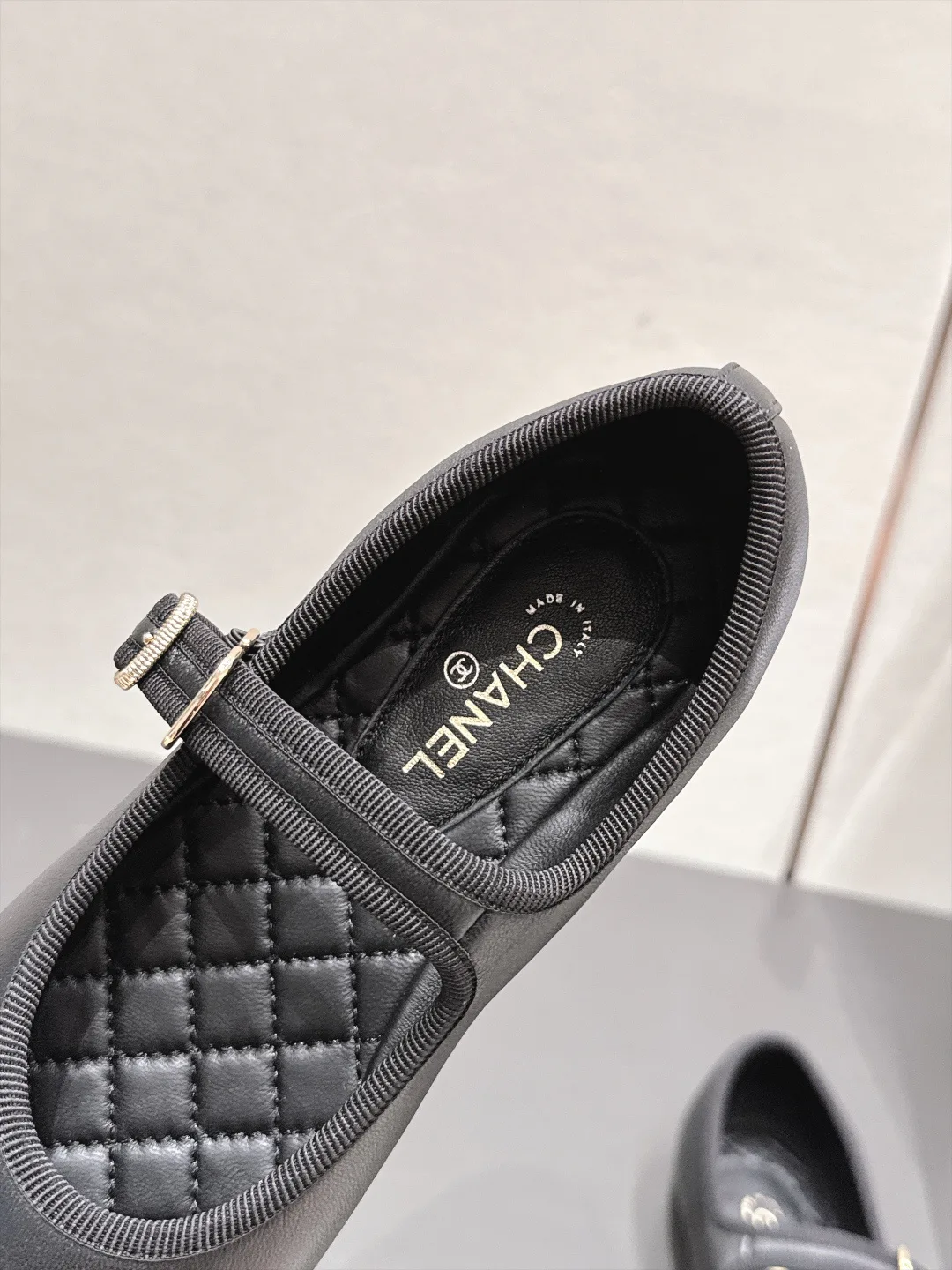 Туфли Женские Chanel 17946736