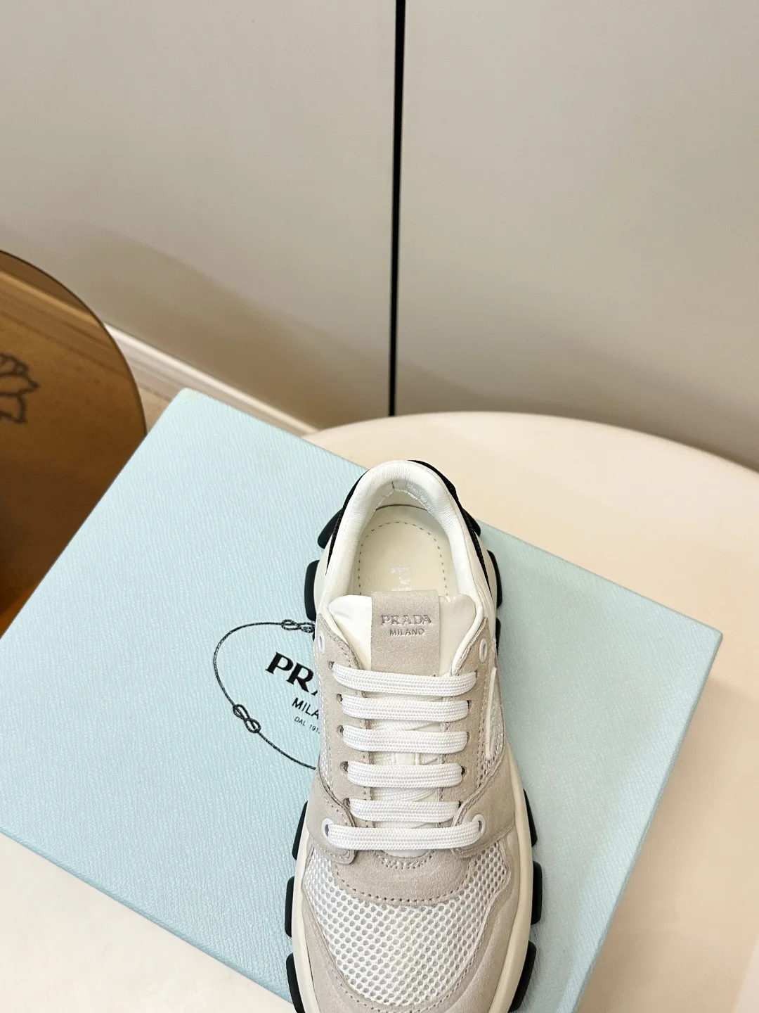 Кроссовки Женские Prada 17407337