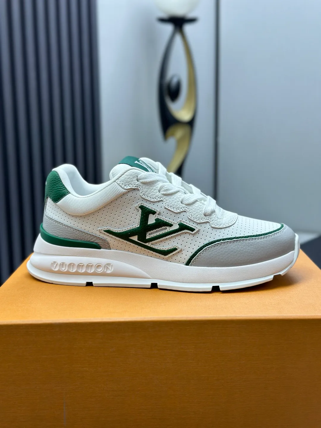 Кроссовки Мужские Louis Vuitton 168926