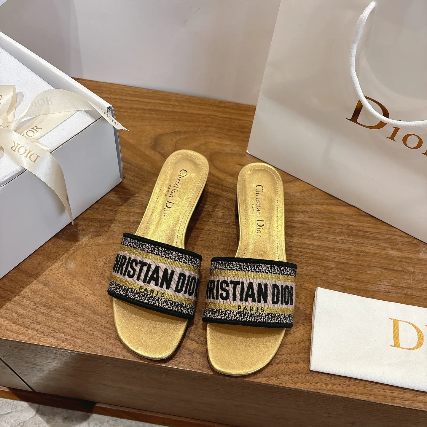Босоножки Женские Christian Dior 1137317