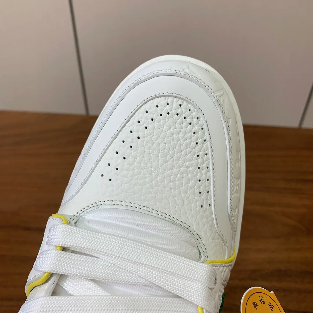 Кроссовки Женские Louis Vuitton 10236181