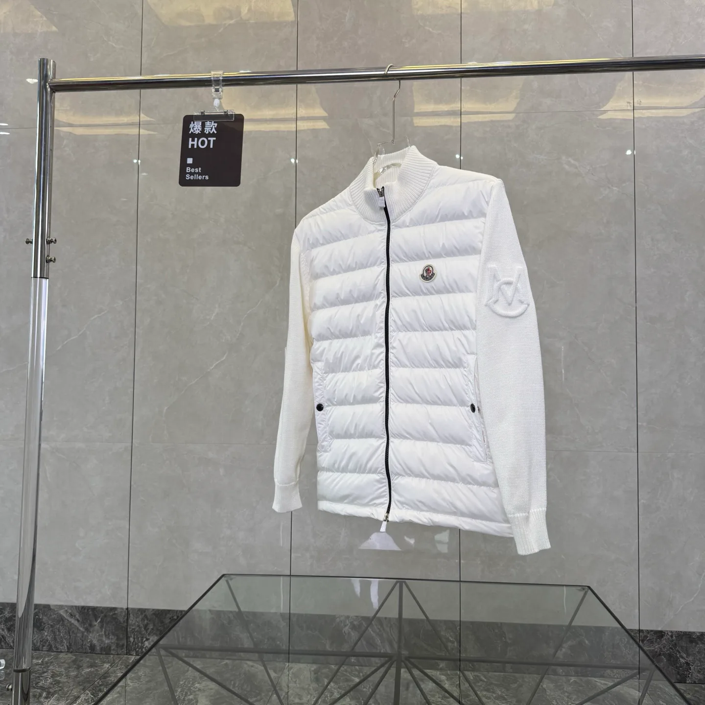Куртки И Пуховики Женские Moncler 17949636
