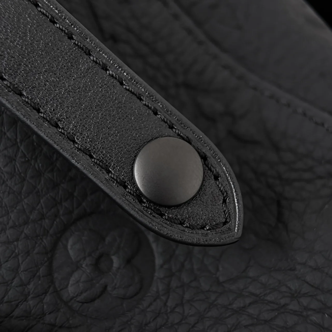 Рюкзаки Женские Louis Vuitton 17973441