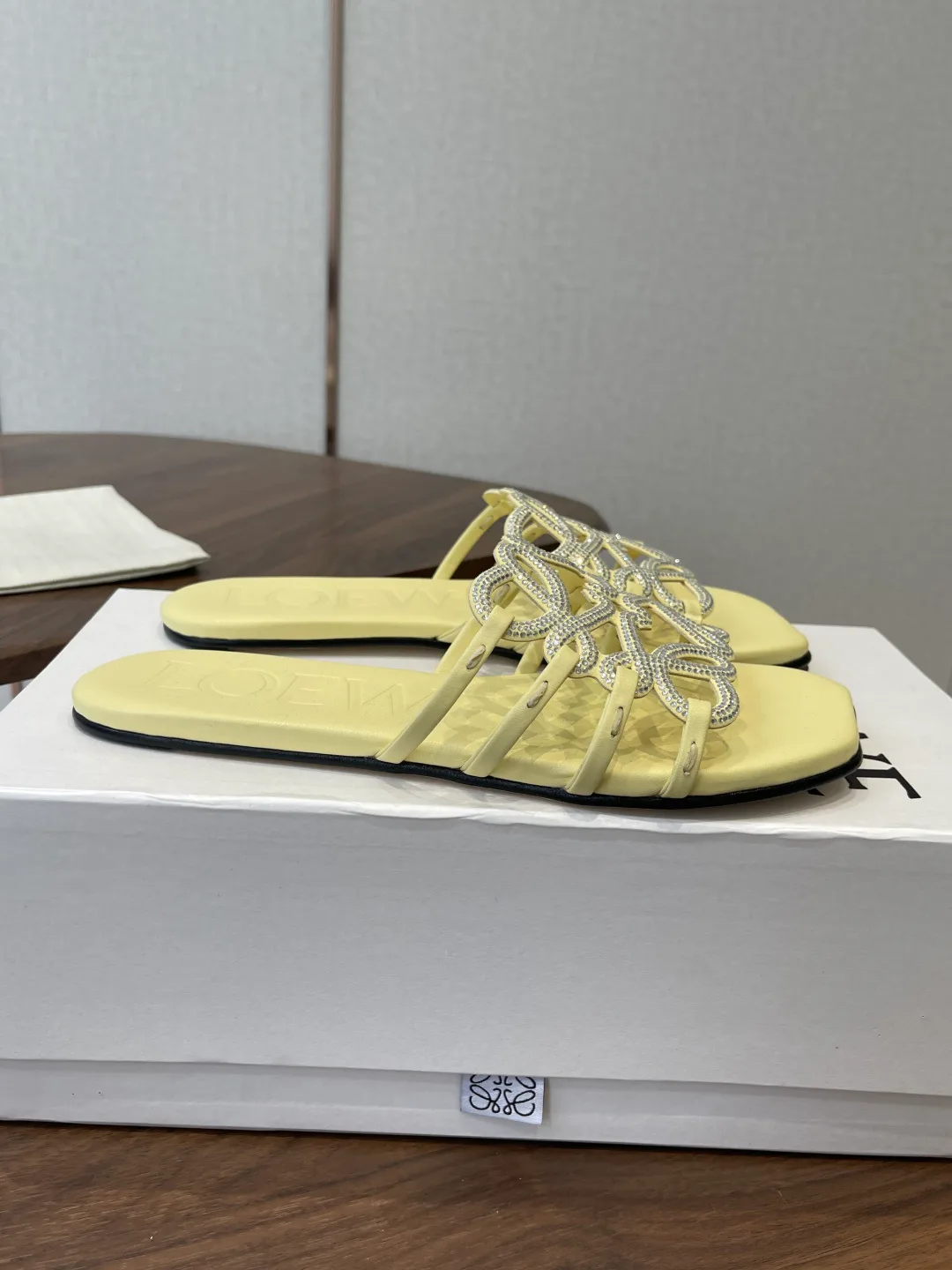 Шлепанцы Женские Loewe 11427985