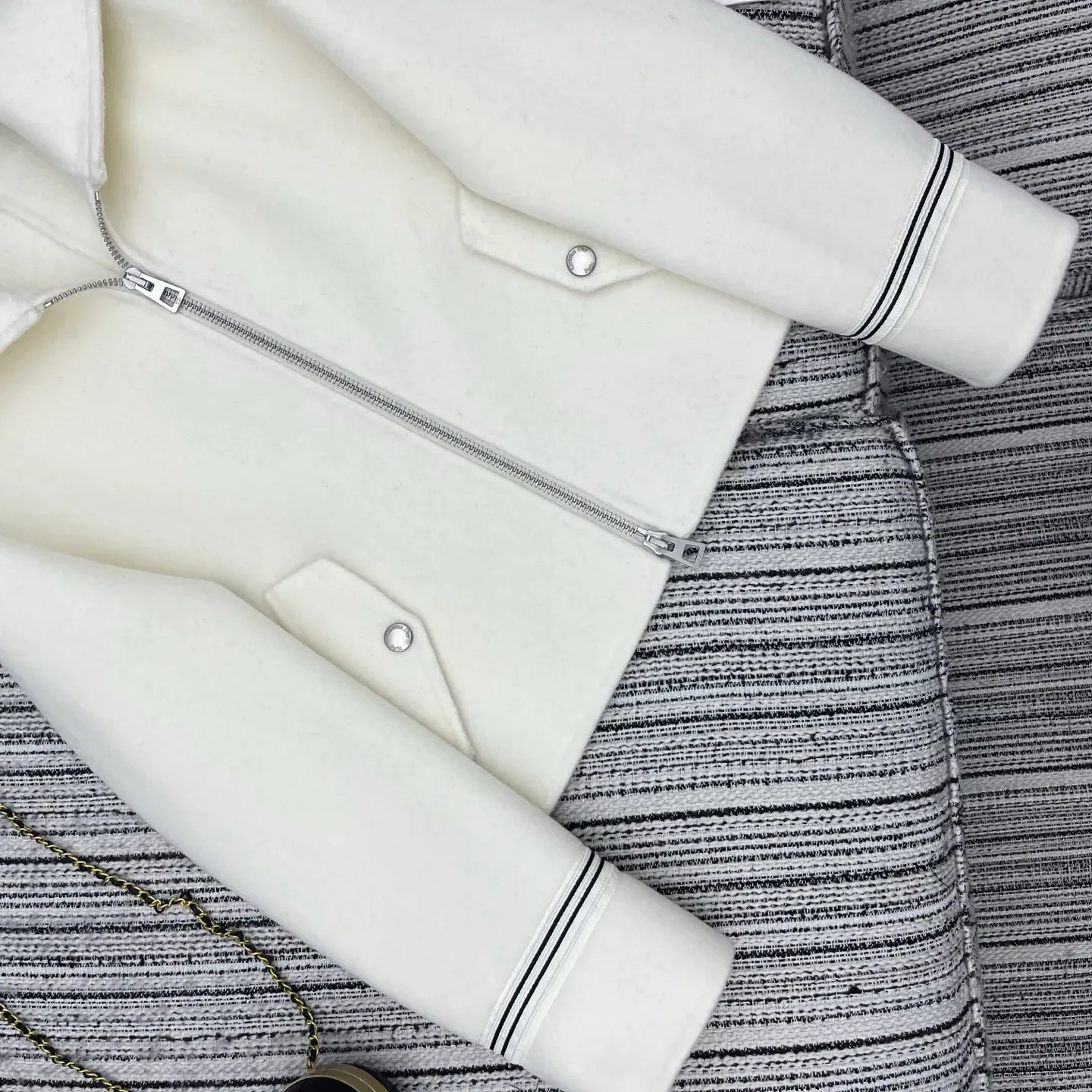 Куртки И Пуховики Женские Christian Dior 910240