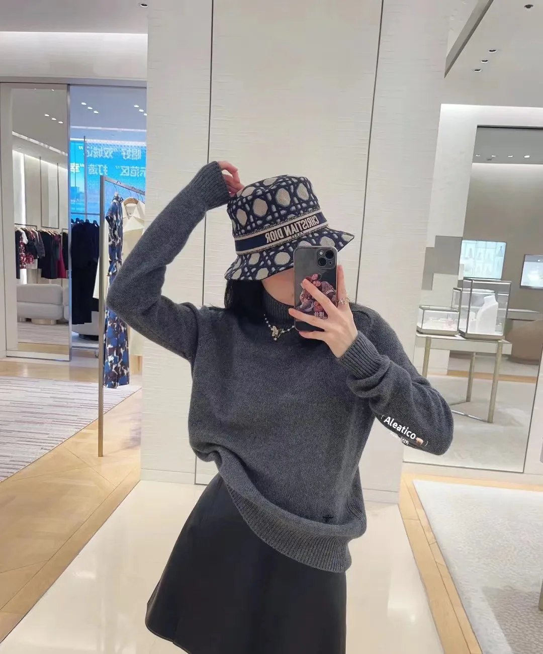 Головные Уборы Christian Dior 13294375