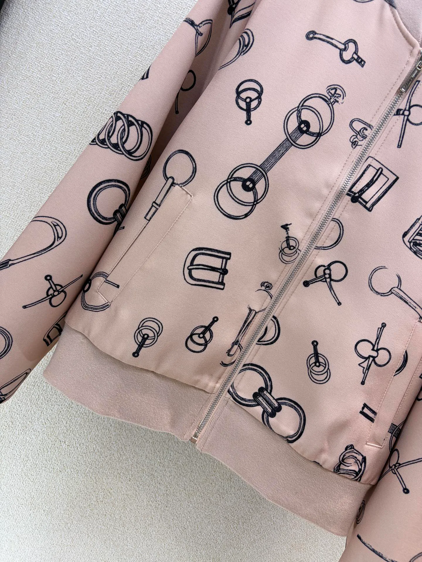 Куртки И Пуховики Женские Hermes 18506390