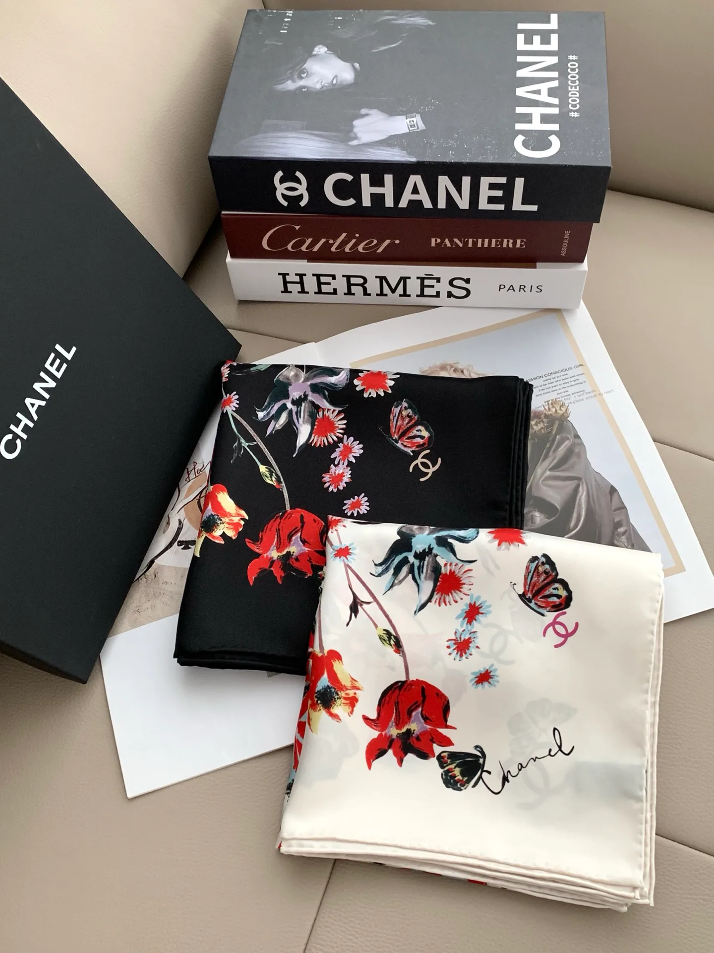 Платки Chanel 18675535