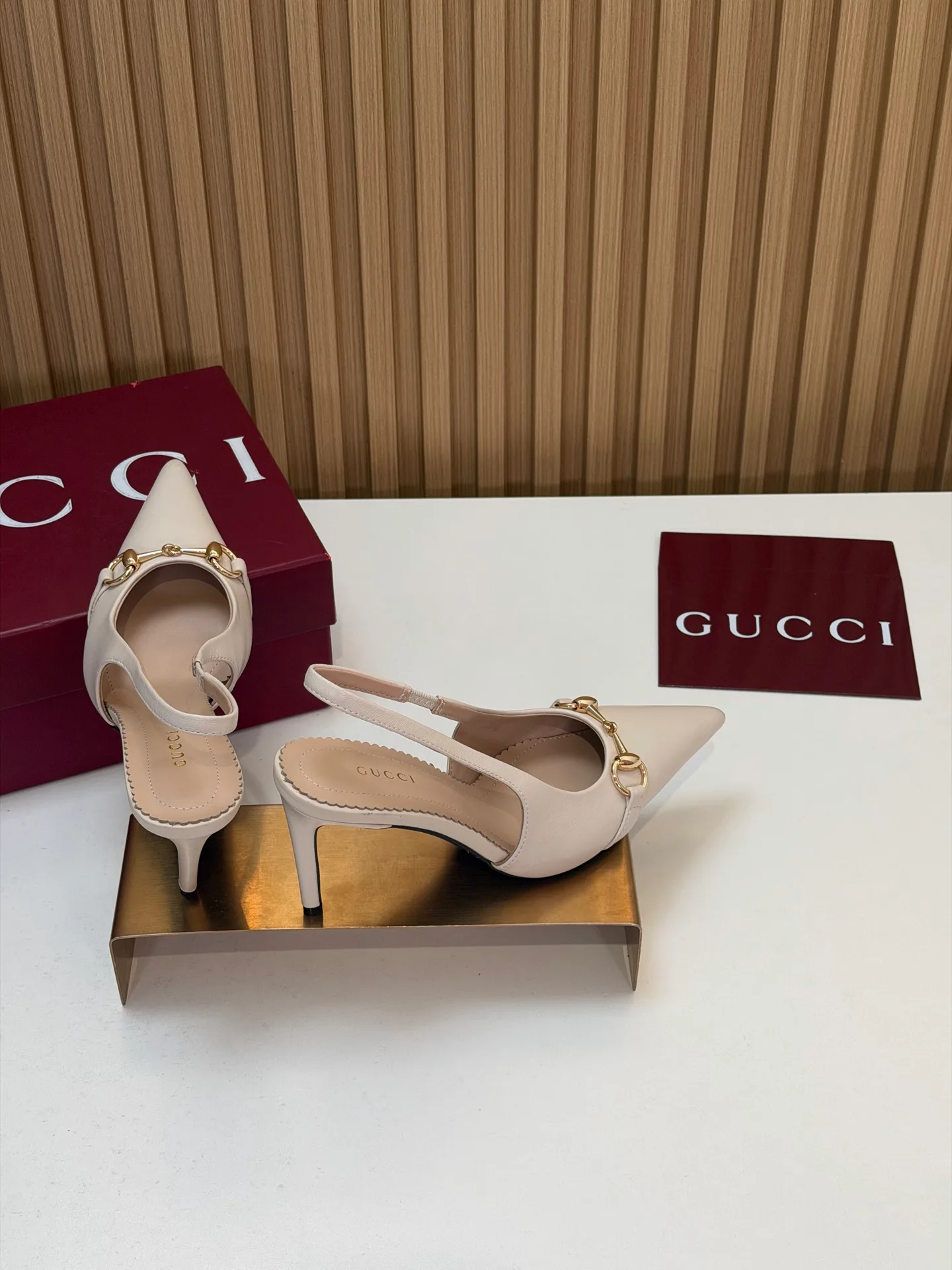 Туфли Женские Gucci 18396284