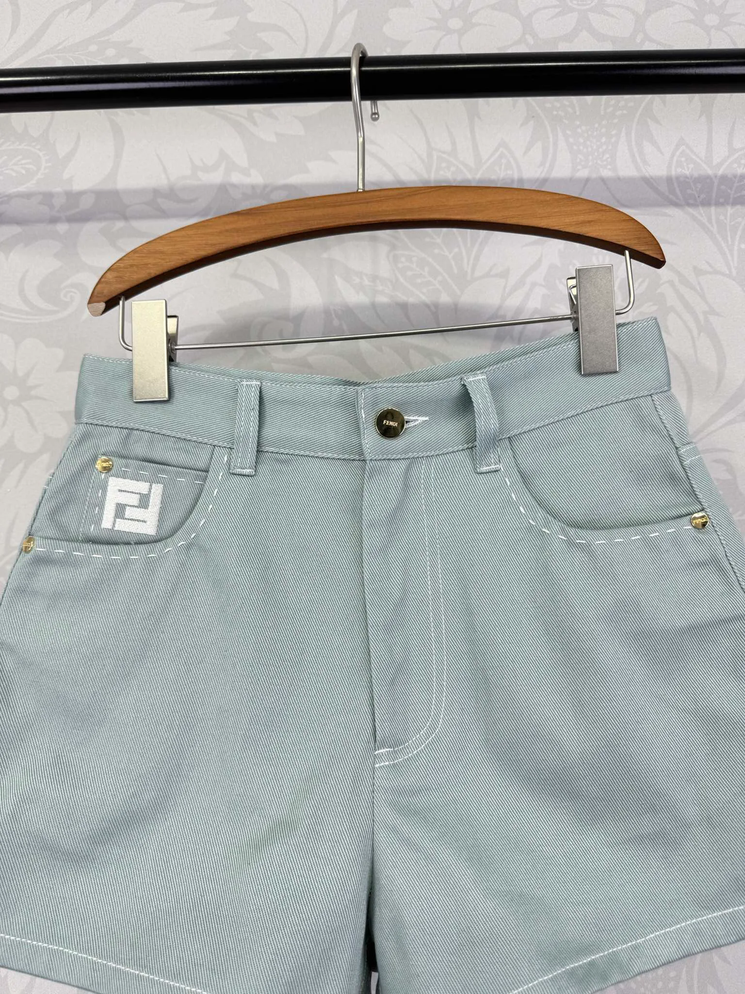 Шорты Женские Fendi 4917154