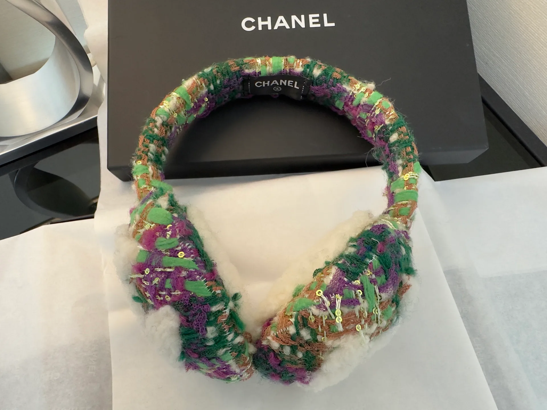 Головные Уборы Chanel 18347864