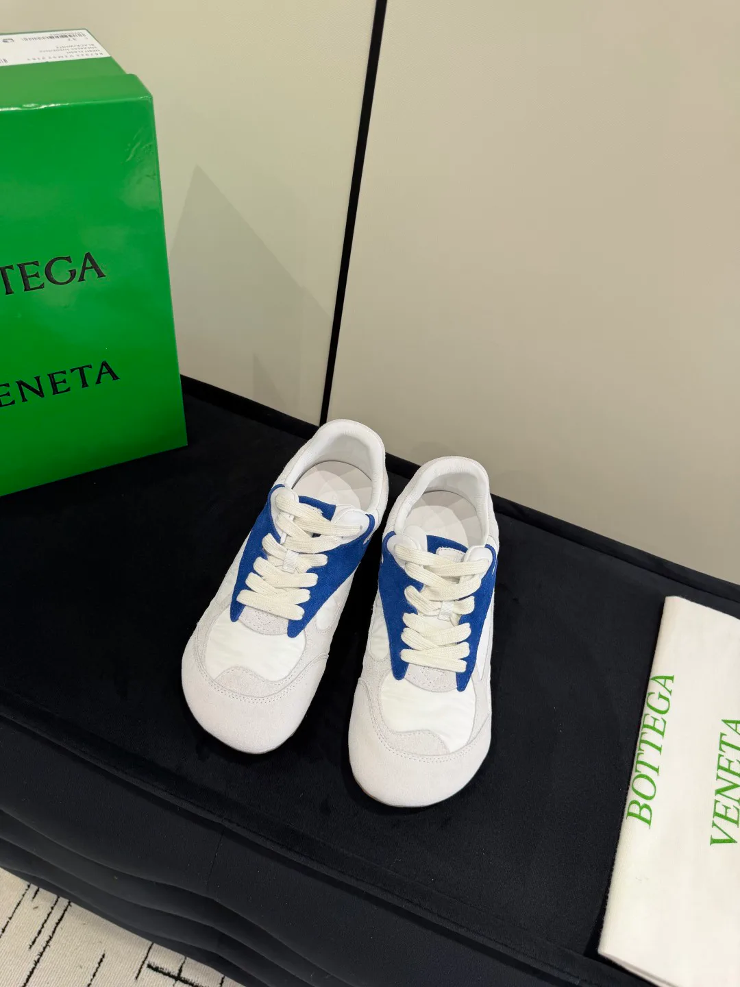 Кроссовки Женские Bottega Veneta 12731110