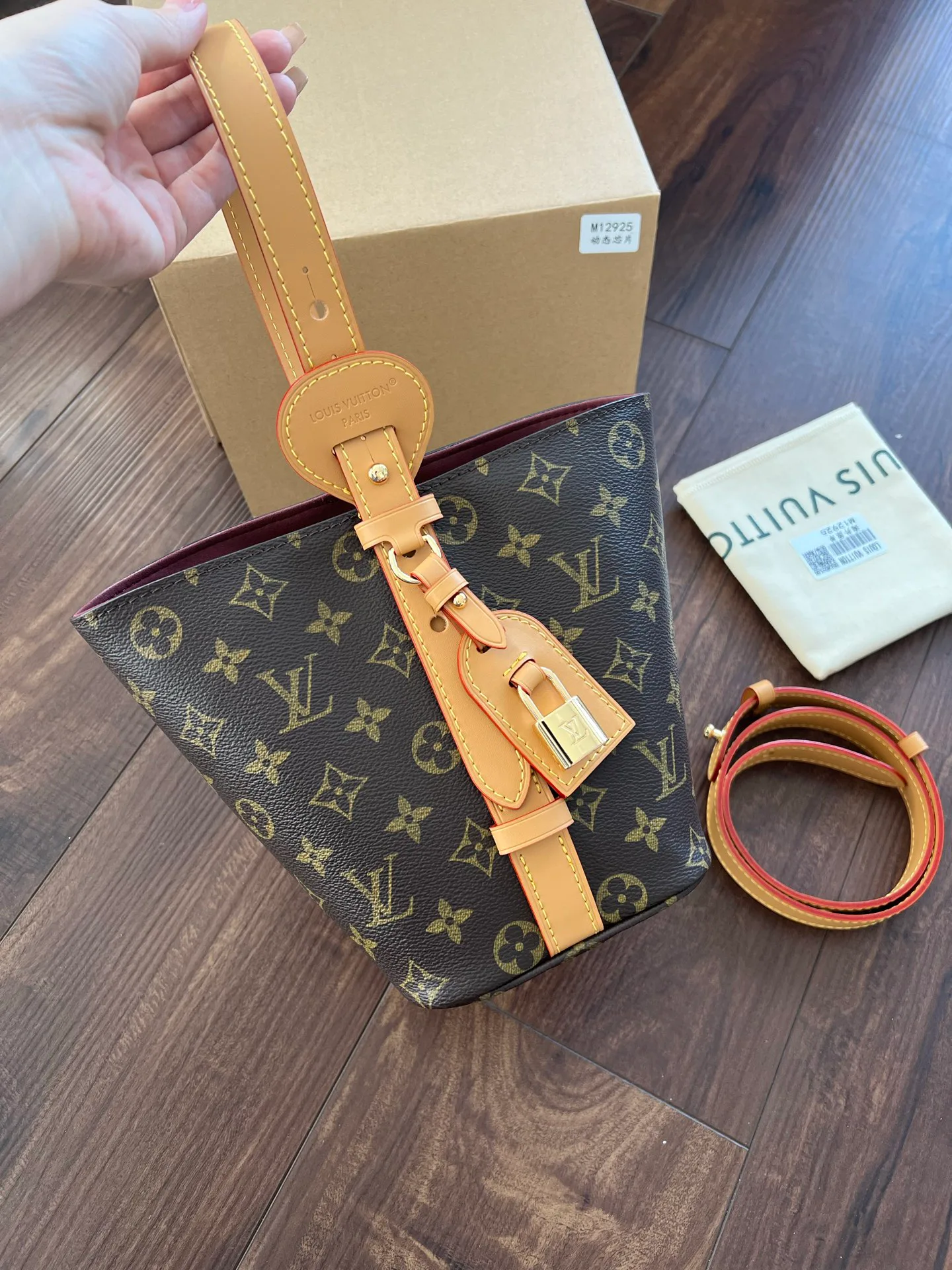 Классические Сумки Женские Louis Vuitton 11883837
