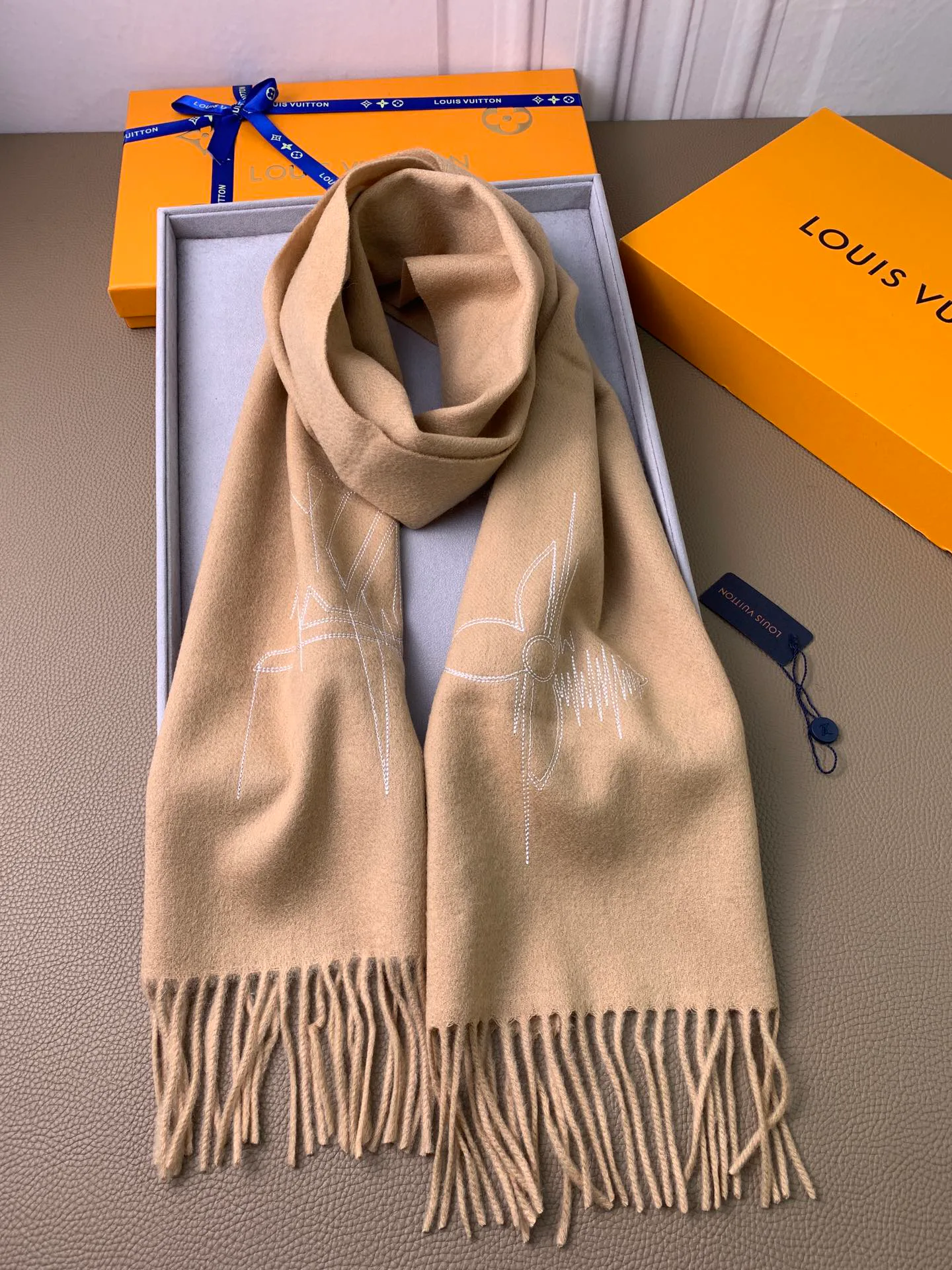 Шарфы Louis Vuitton 184199