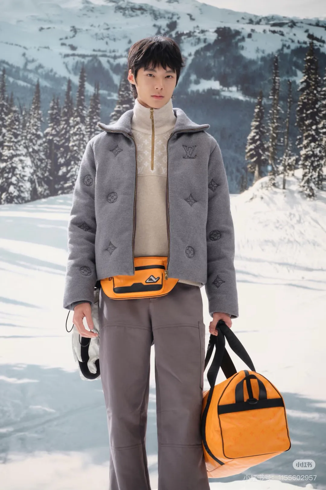 Куртки И Пуховики Мужские Louis Vuitton 17480505