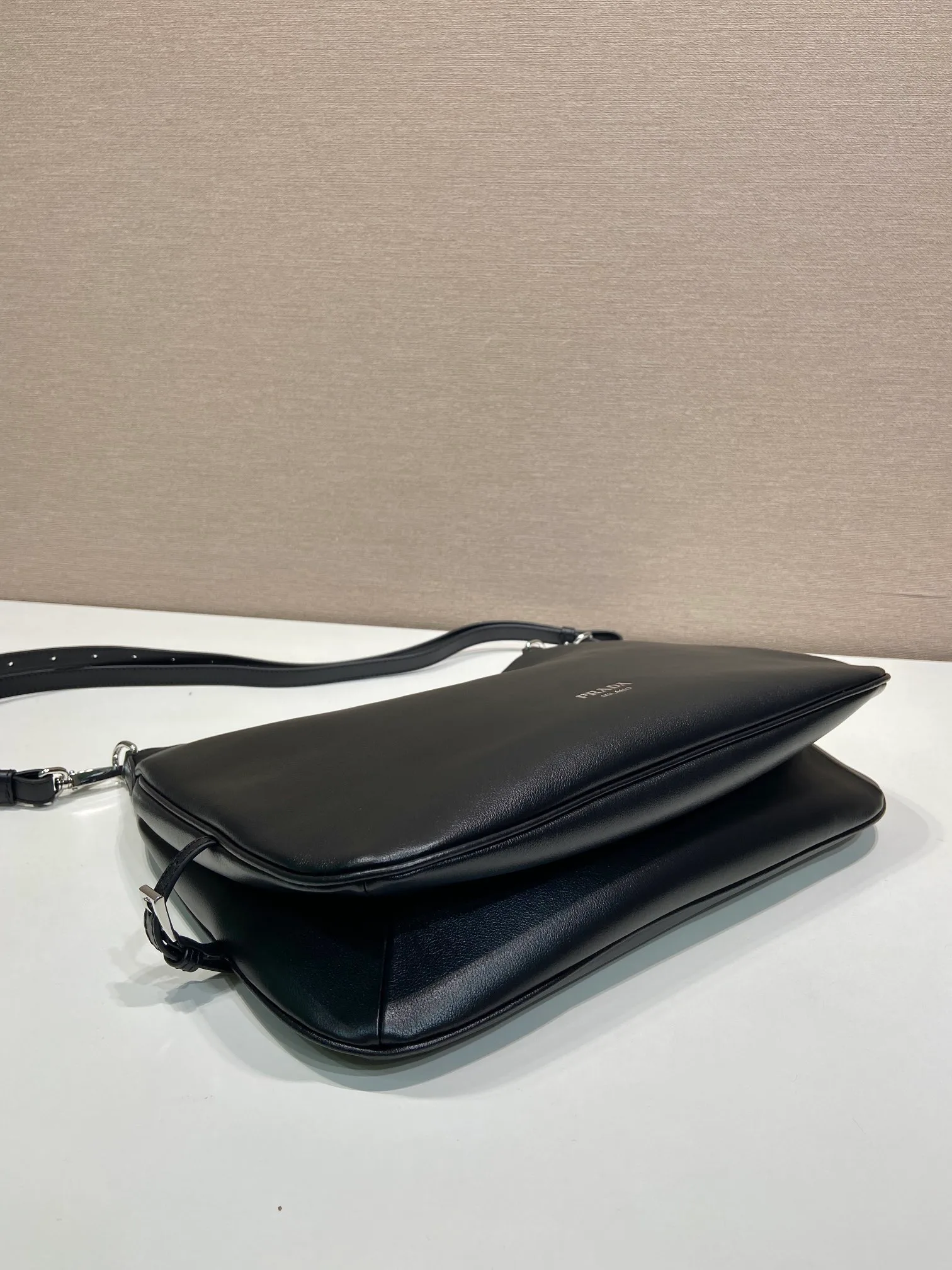 Сумки На Ремне Женские Prada 13162683