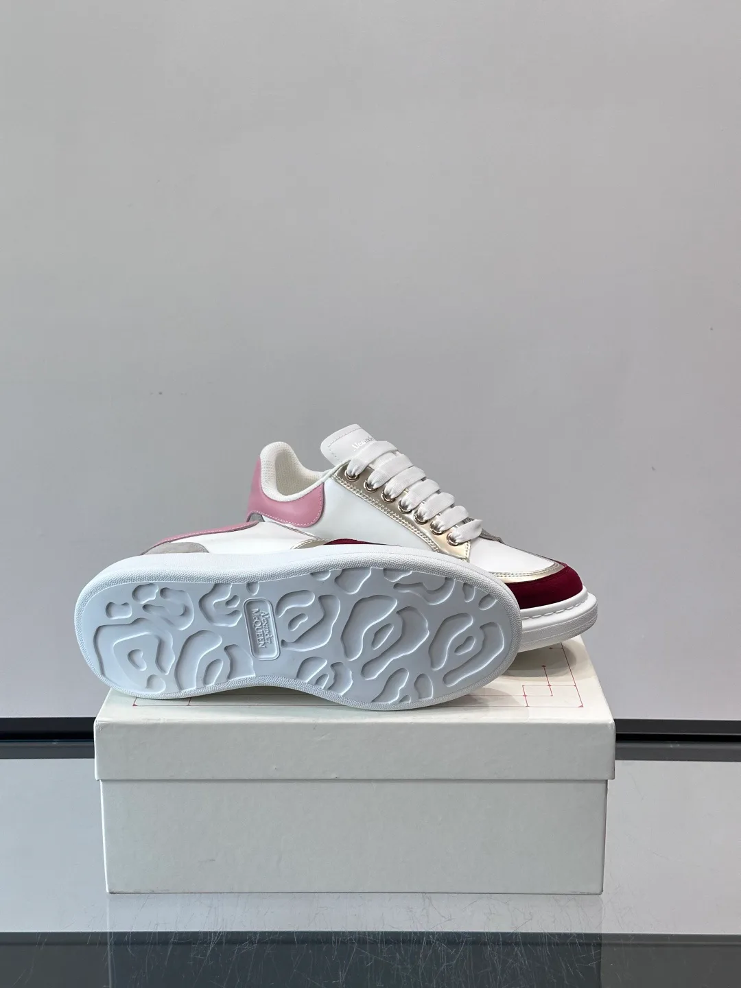 Кроссовки Мужские Alexander Mcqueen 564569