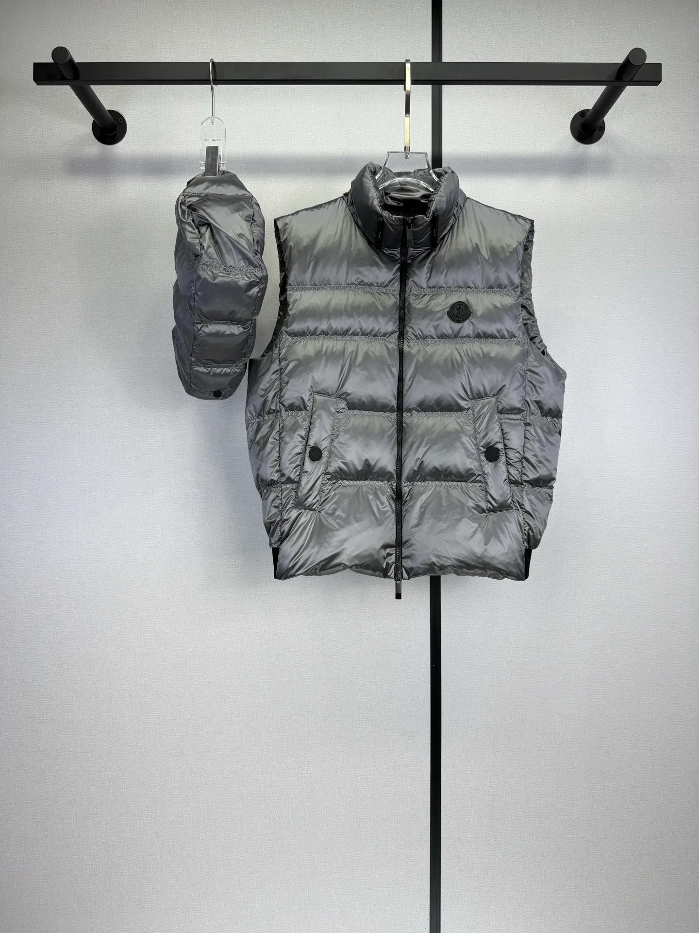 Жилеты Женские Moncler 18022253