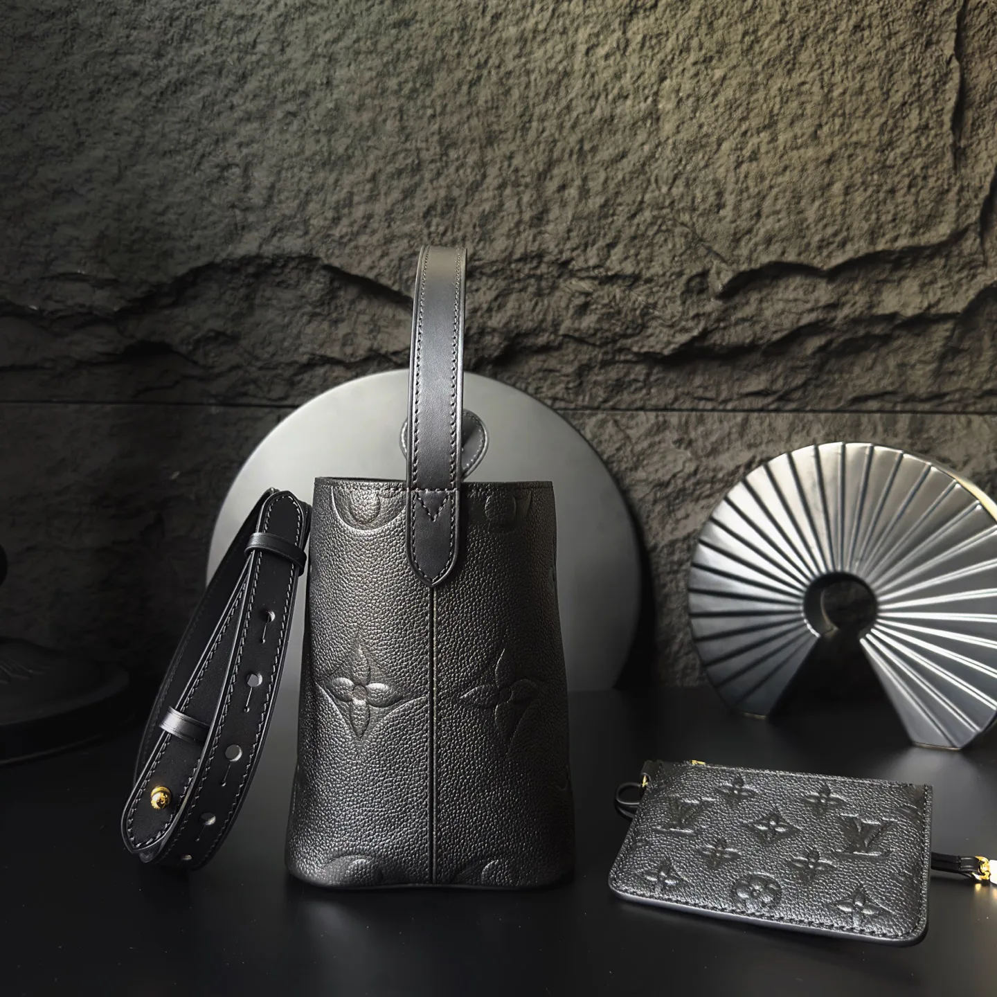 Сумки На Ремне Женские Louis Vuitton 512965