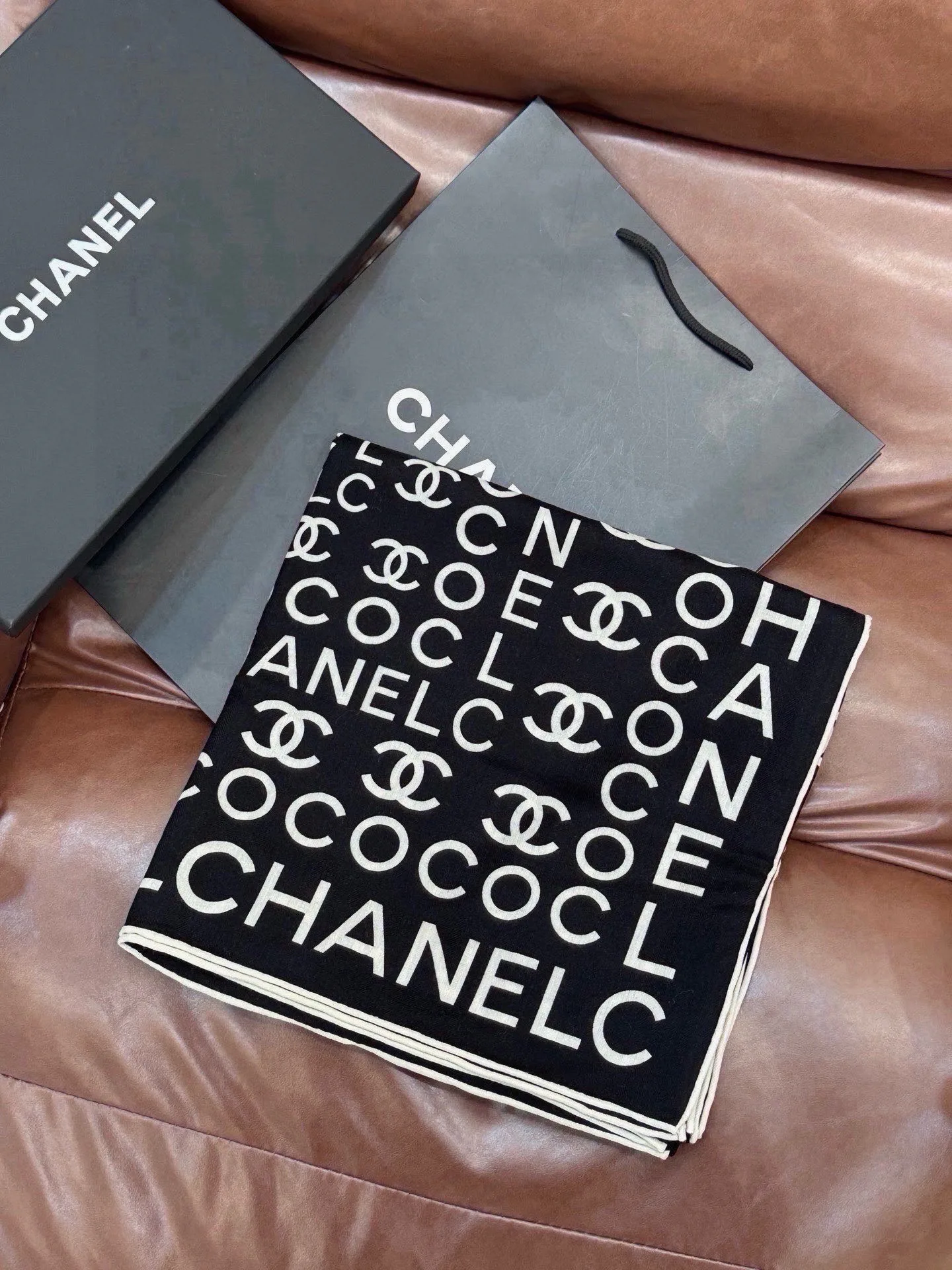 Шарфы Chanel 17631798
