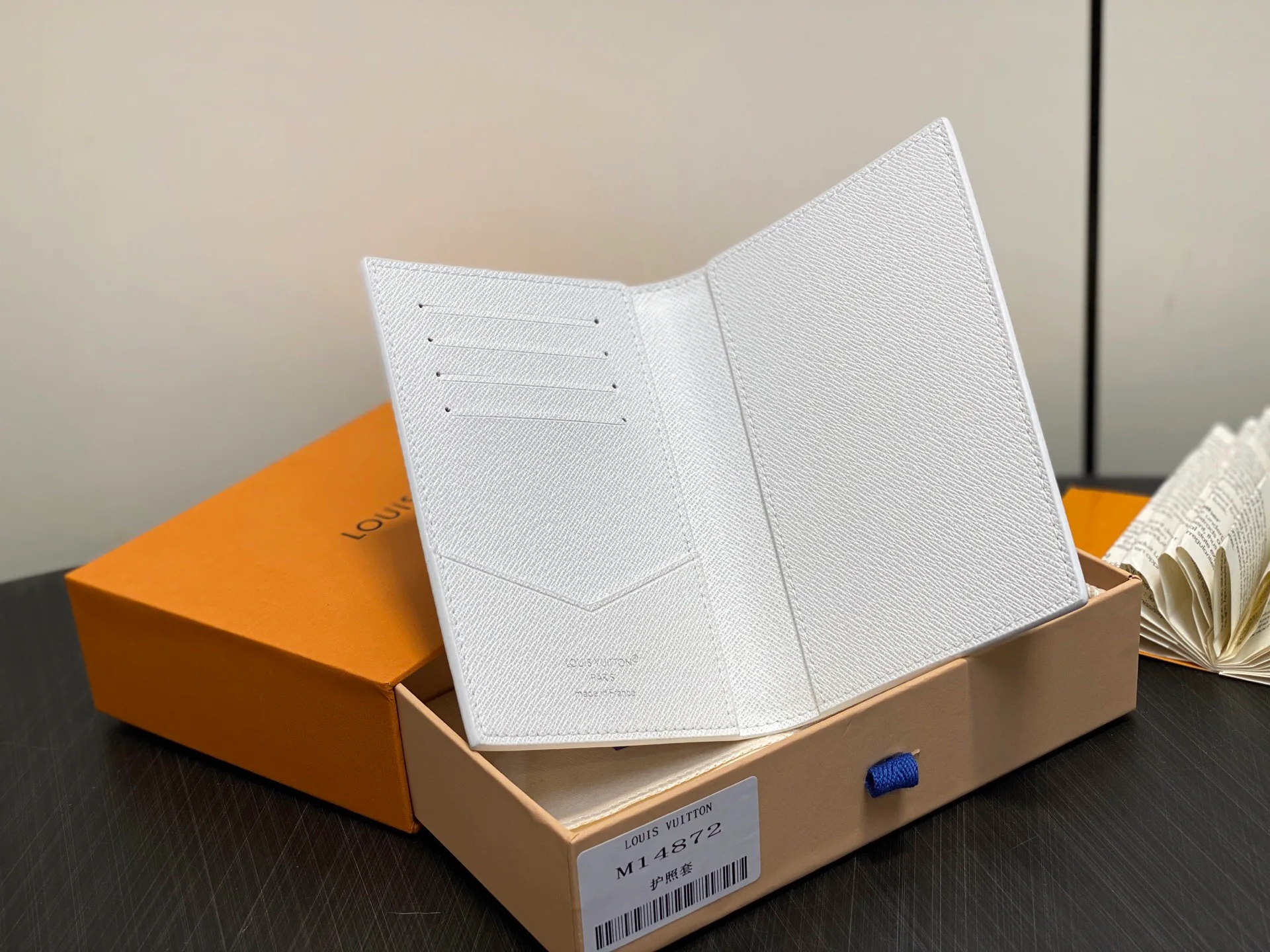 Обложки На Паспорт Louis Vuitton 83992