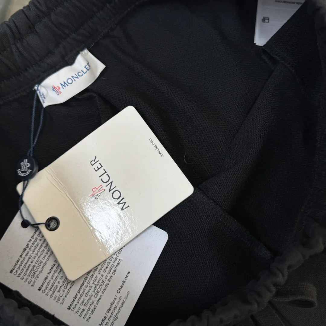 Шорты Женские Moncler 11668005