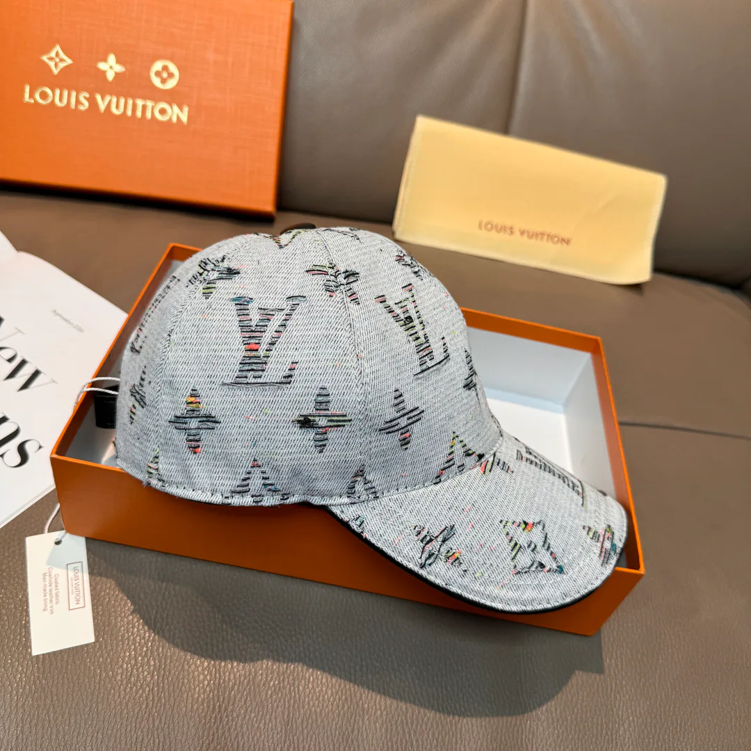 Головные Уборы Louis Vuitton 11529607
