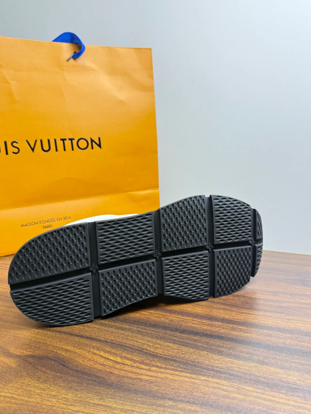 Кроссовки Мужские Louis Vuitton 20114687
